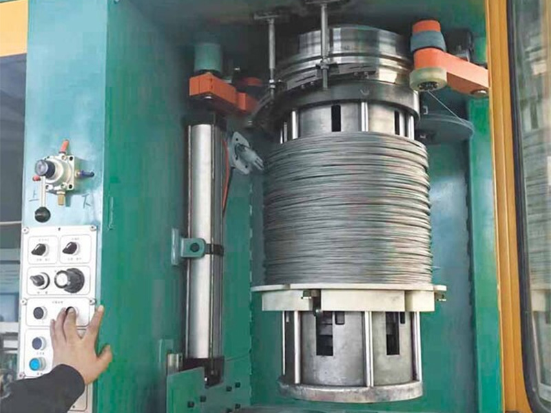 400 WIRES WITE-U-U-UP MACTE-U-UP
